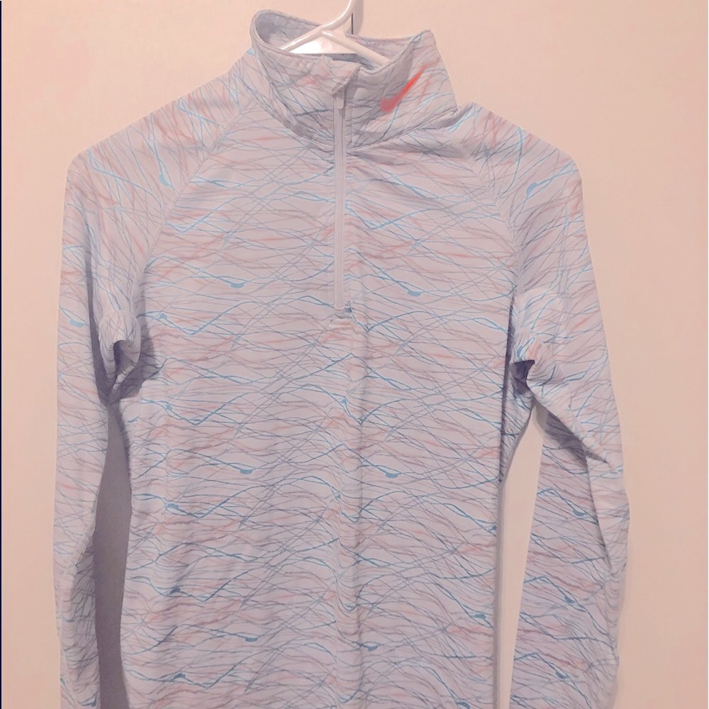 Nike fleece fitted pull over.